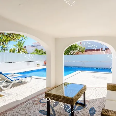 בית נופש Margarida - Heatable Pool & Center *