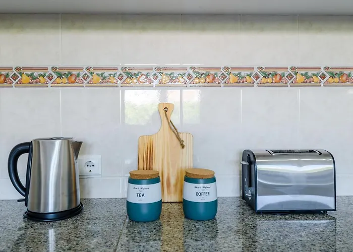 Margarida - Heatable Pool & Center Semesterbostad