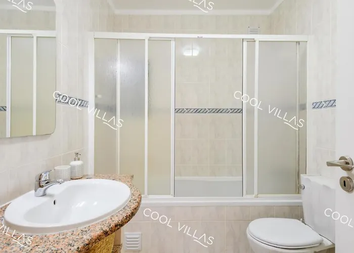 Semesterbostad Margarida - Heatable Pool & Center