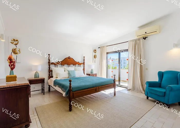 Semesterbostad Margarida - Heatable Pool & Center *